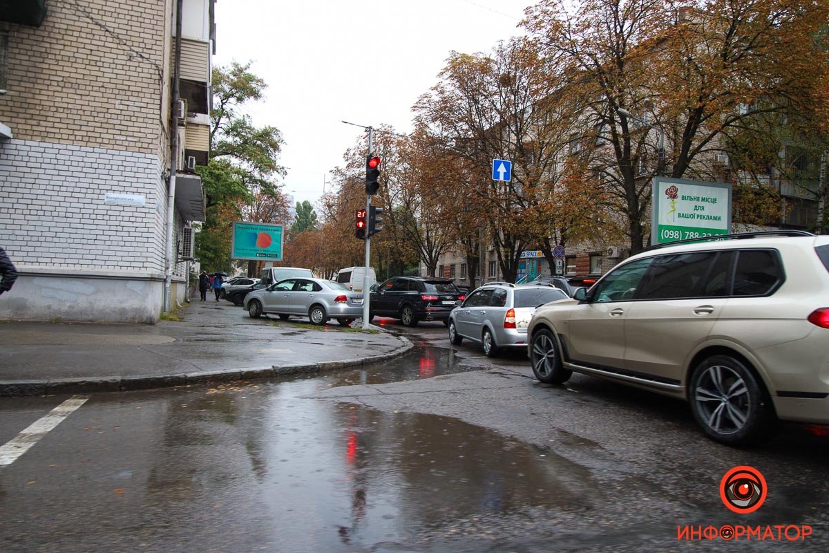 В пятницу Днепр сковали пробки: на Новый мост лучше не ехать 5