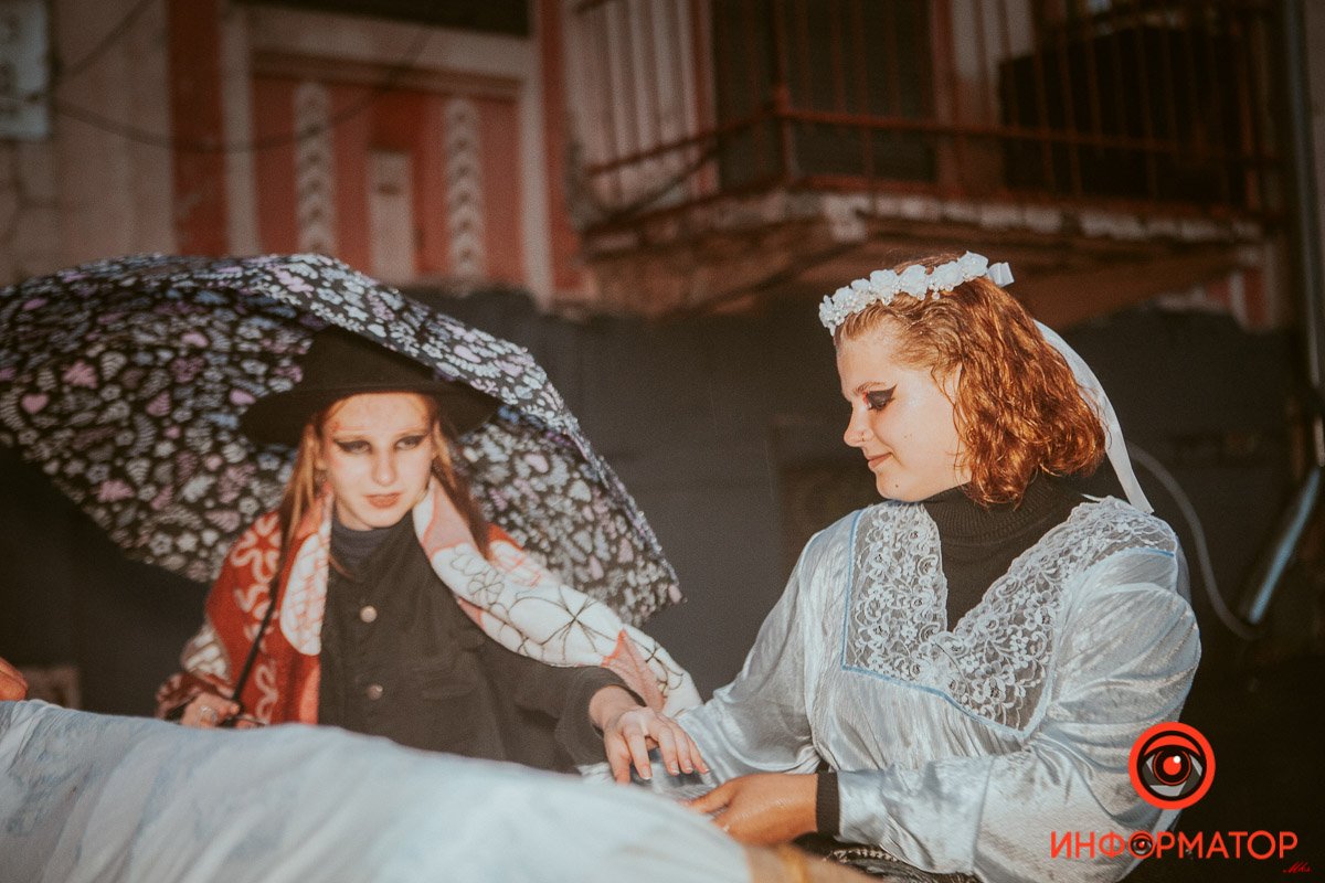 Перформанс от «Театра Случайностей» Перформанс от «Театра Случайностей»