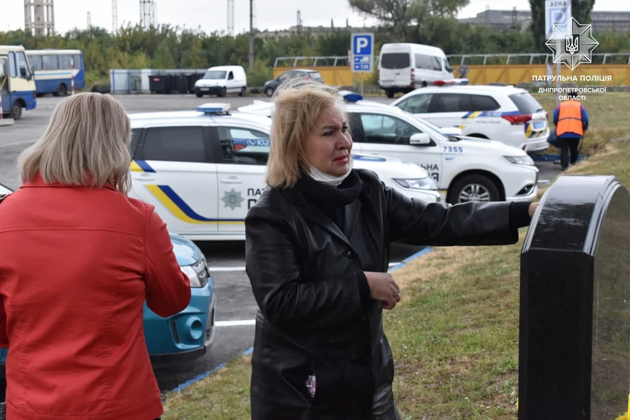 5 лет со дня трагедии: в Днепре почтили память полицейских, которых убили у автовокзала 3