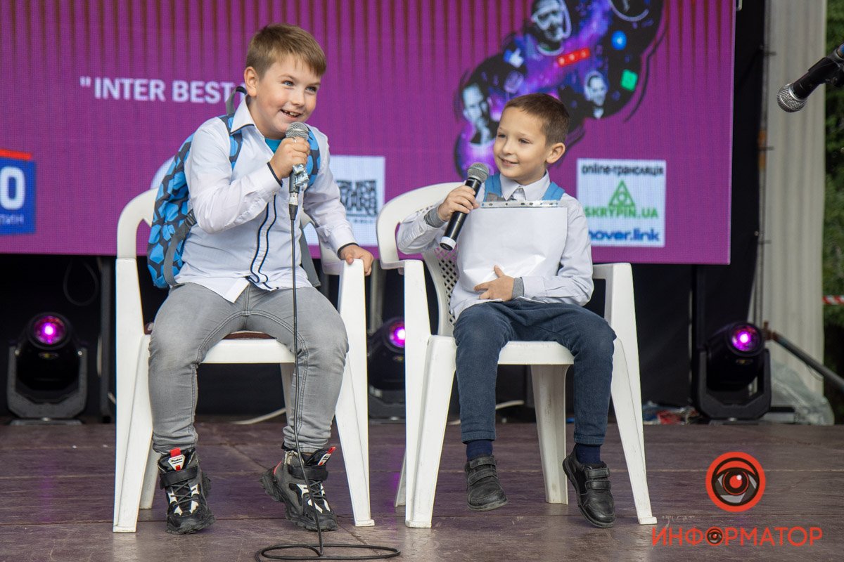 Тиктокеры-миллионники, лекции и мастер-классы: как в Днепре проходит фестиваль блогеров 2