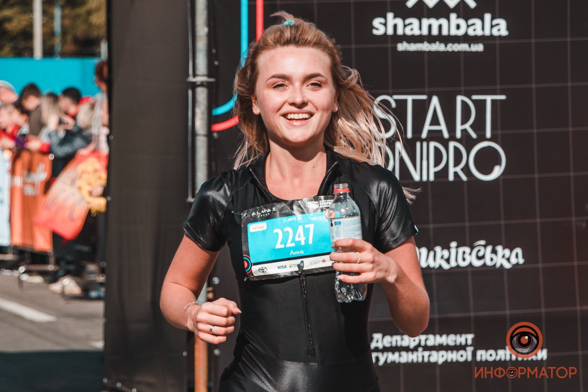 3 тысячи участников, перекрытые улицы и десятки километров трассы: как в Днепре прошел Almaz Group Dnipro Marathon 54