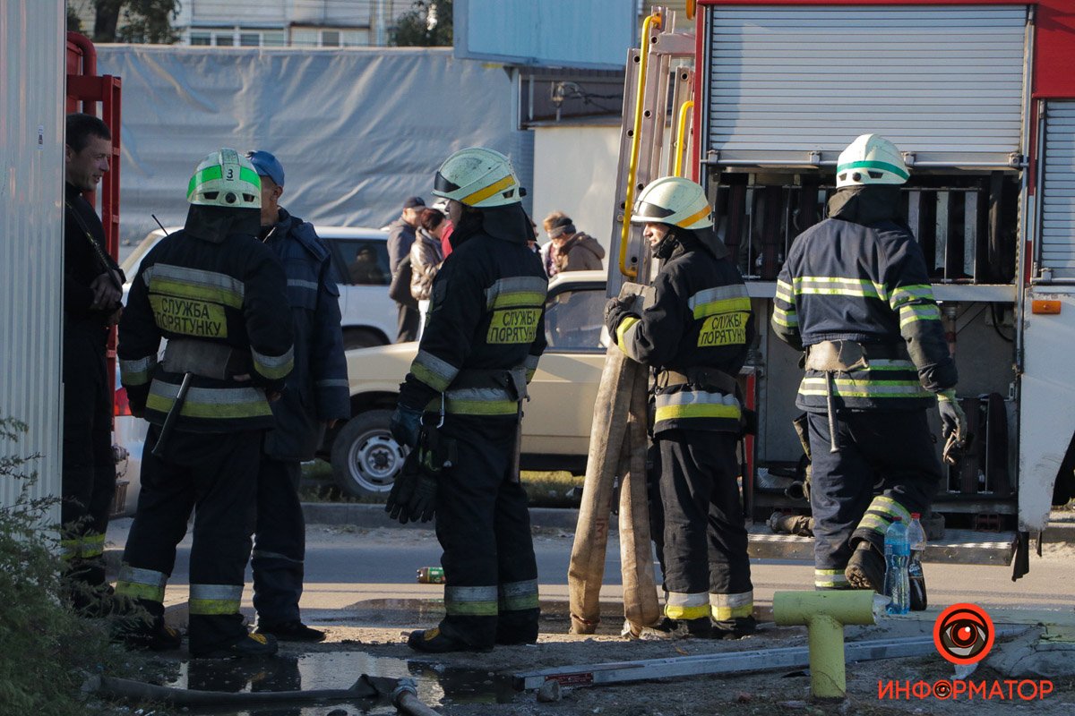 На место оперативно прибыли спасатели