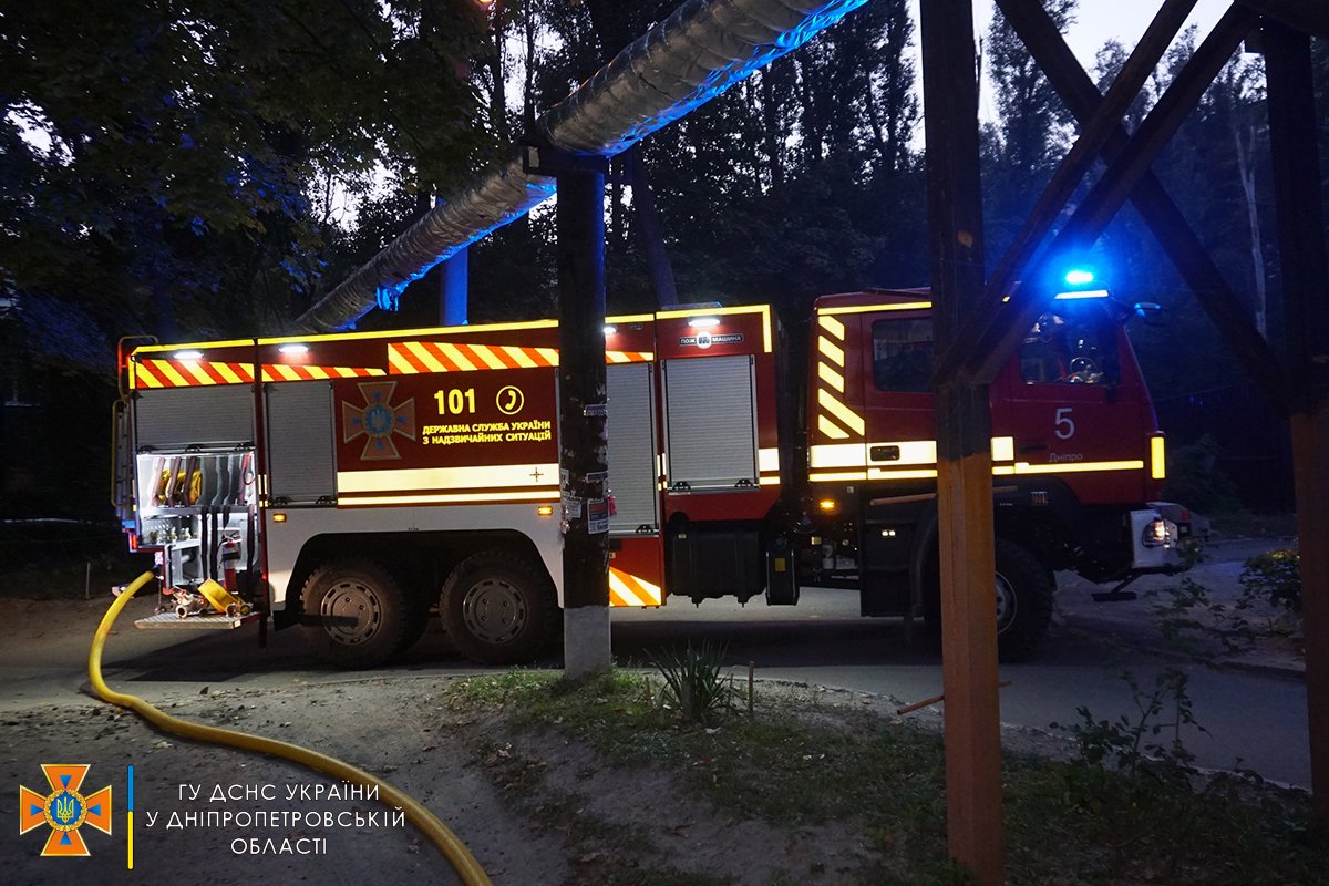 На Тополе горела квартира в многоэтажном доме