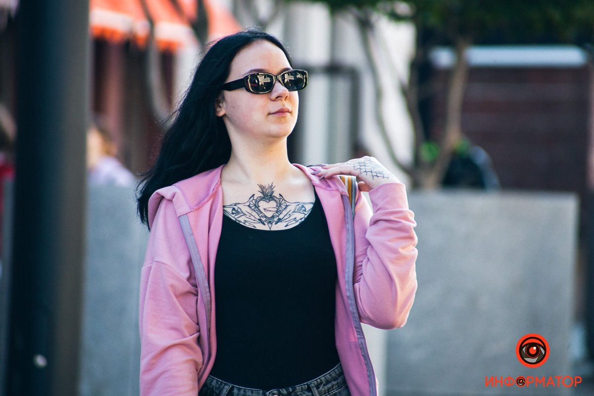 Тату и на эту, и на ту