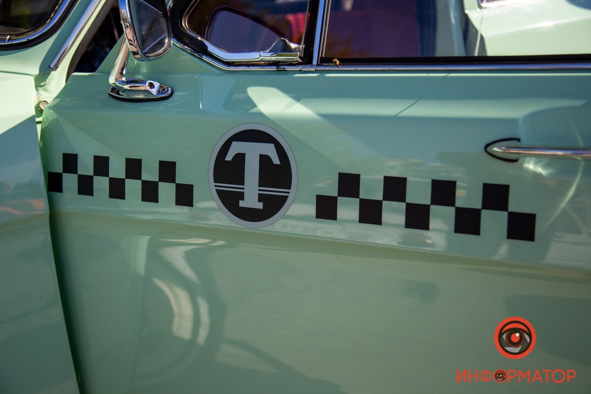 Винтажное такси Винтажное такси