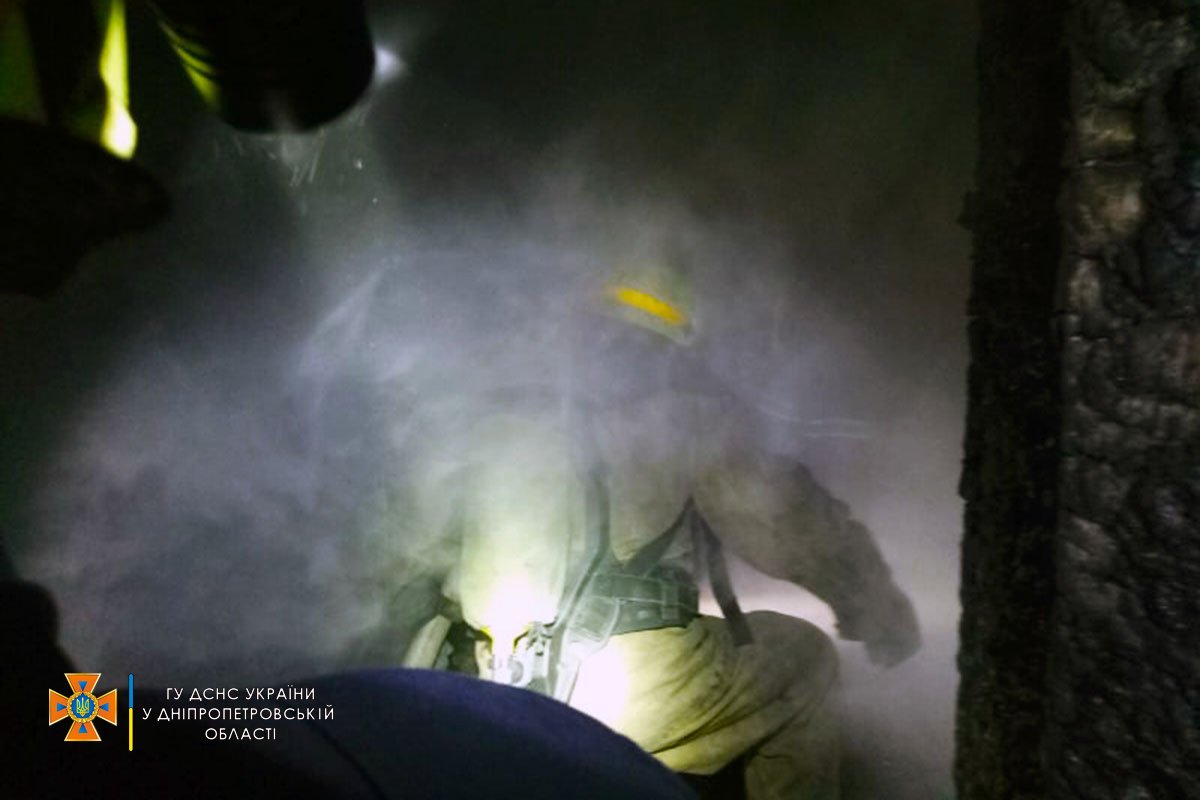 На улице Бережного горел одноэтажный дом На улице Бережного горел одноэтажный дом