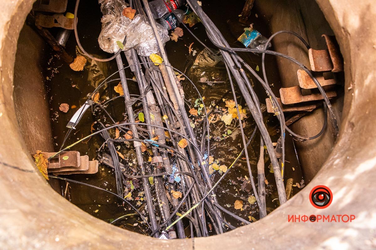 На улице стоит неприятный запах 