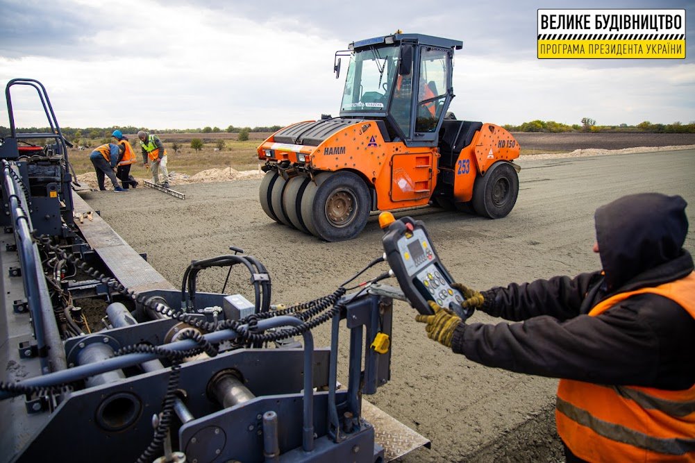 На Днепропетровщине строят уникальную для Украины эстакаду 4
