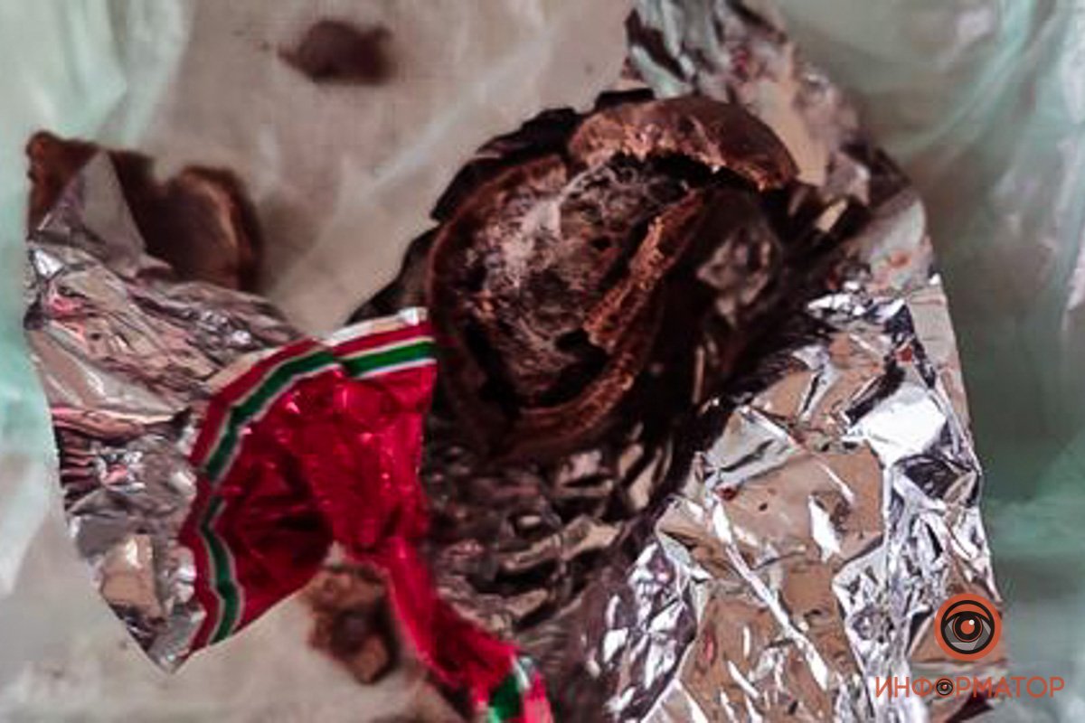 Испорченные изнутри конфеты 