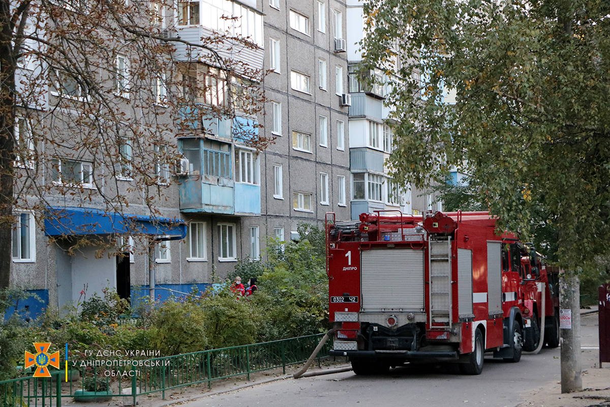 Так, возгорание возникло в жилой комнате