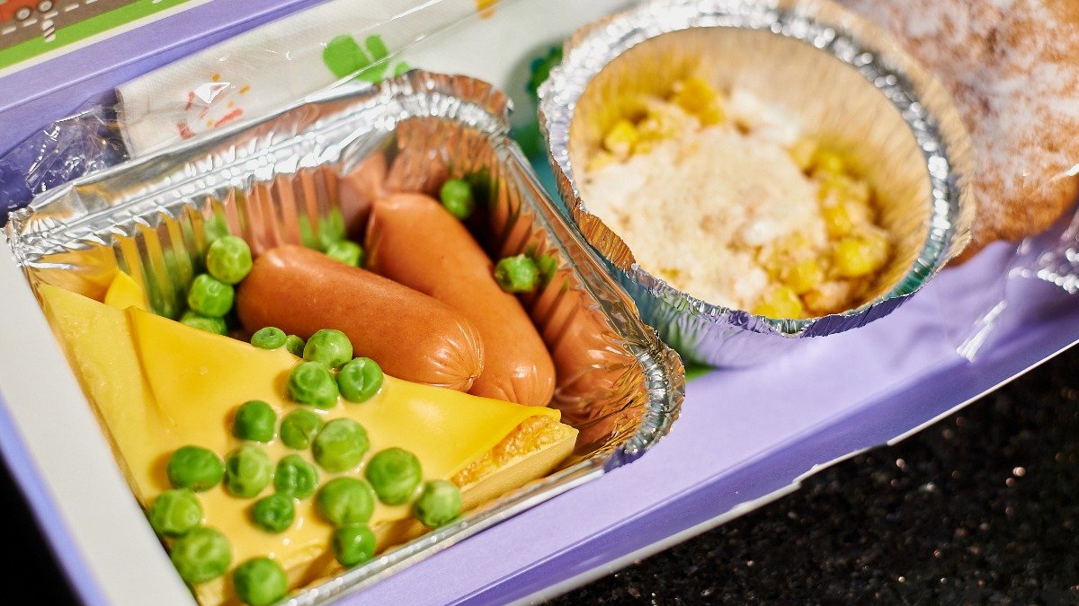 Веганские, мясные и детские ланч-боксы: чем можно будет перекусить в поездах "Интерсити" 2