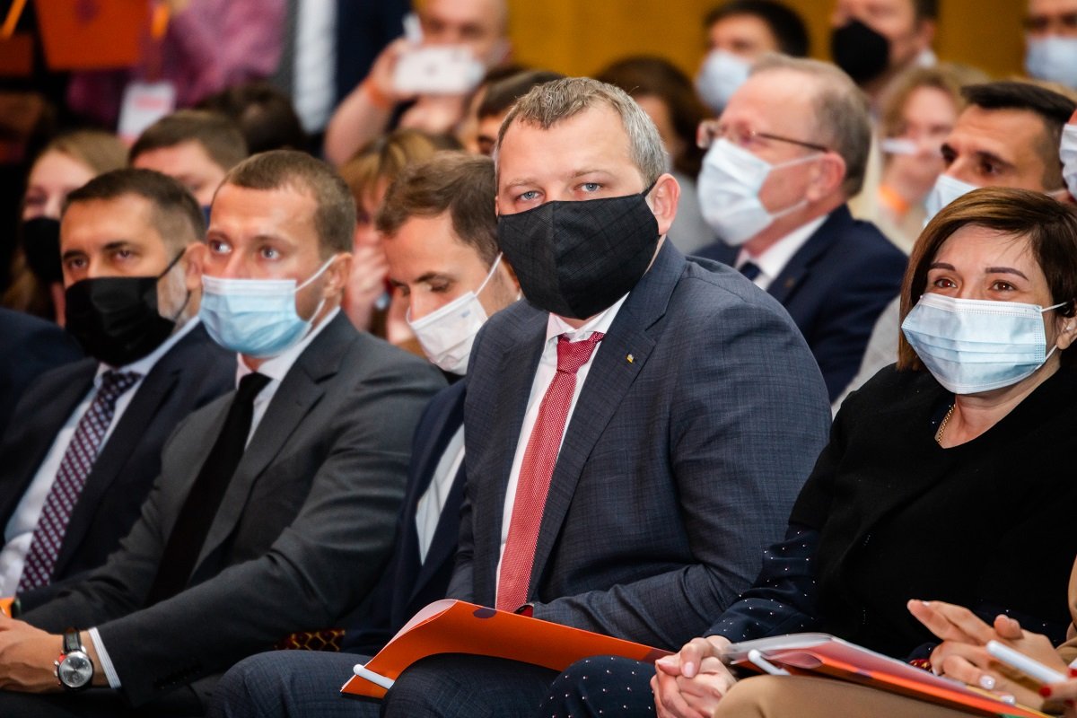 В ДнепрОГА на масштабном форуме говорят о реформе системы школьного питания 1