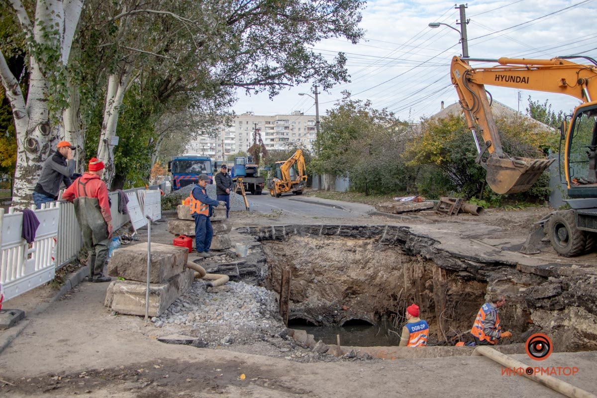 На месте ремонта обнаружили очень высокий уровень грунтовых вод На месте ремонта обнаружили очень высокий уровень грунтовых вод
