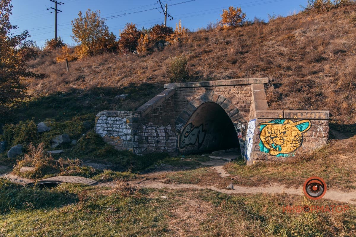 Удивительная красота: как в Днепре выглядит Тоннельная балка в осенних тонах 25