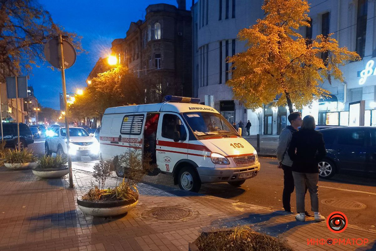 В Днепре на Воскресенской на пешеходном переходе Ford сбил 11-летнего мальчика 4