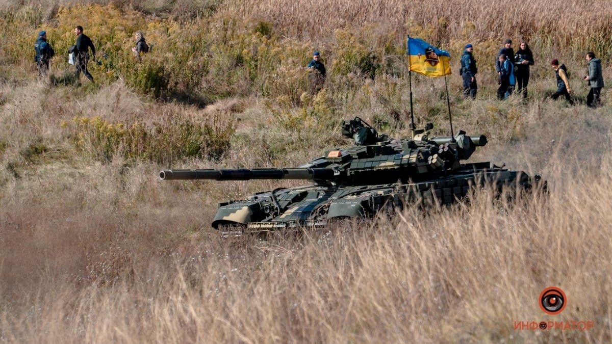 Інформатор Дніпро вітає воїнів із Днем захисників і захисниць України