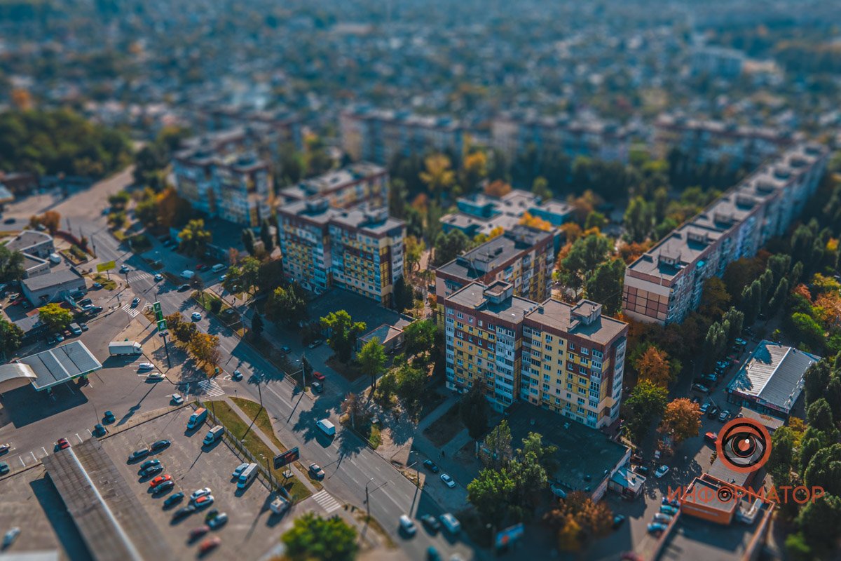 Размываем фон, чтобы видеть передний план