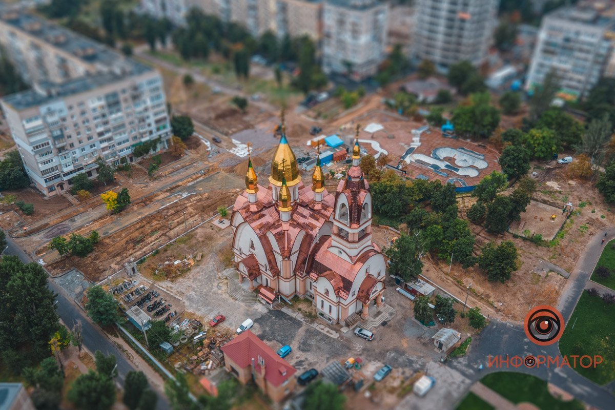 Вокруг храма Архистратига Михаила все преобразовывается 