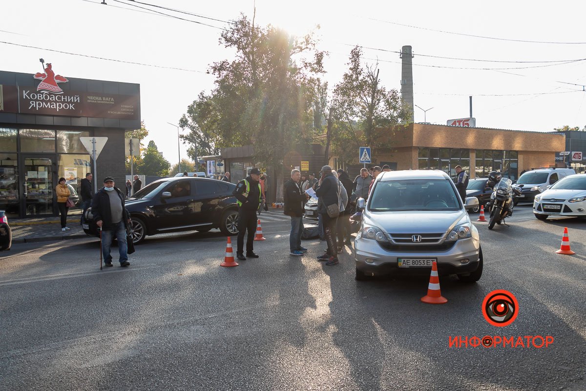 Предварительно, водитель Honda не пропустил мотоцикл 