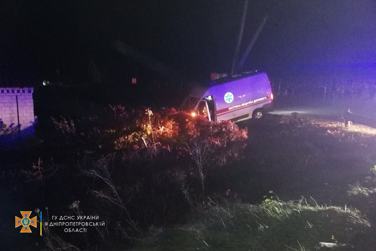 К месту вызова привлекли 9 человек личного состава и 2 единицы техники.