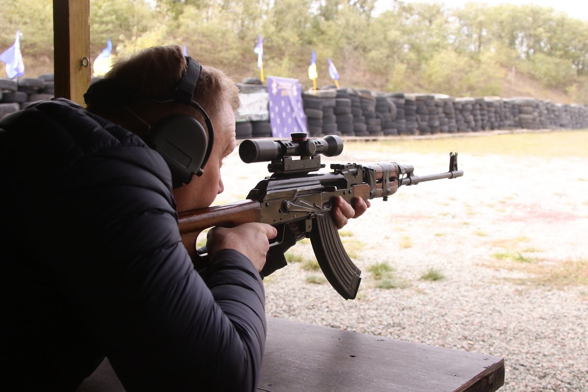 В Днепре ко Дню защитников и защитниц прошлая совместная подготовка ветеранов и гражданских 15