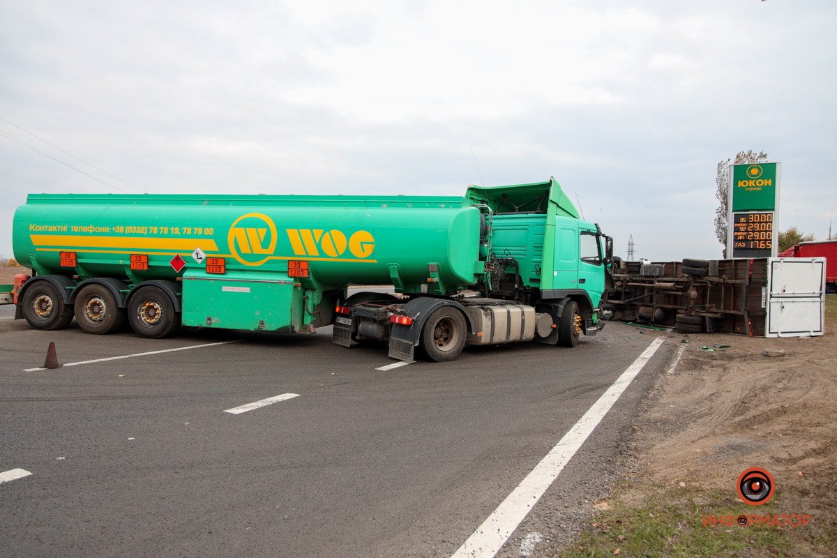 На место прибыли сотрудники полиции На место прибыли сотрудники полиции