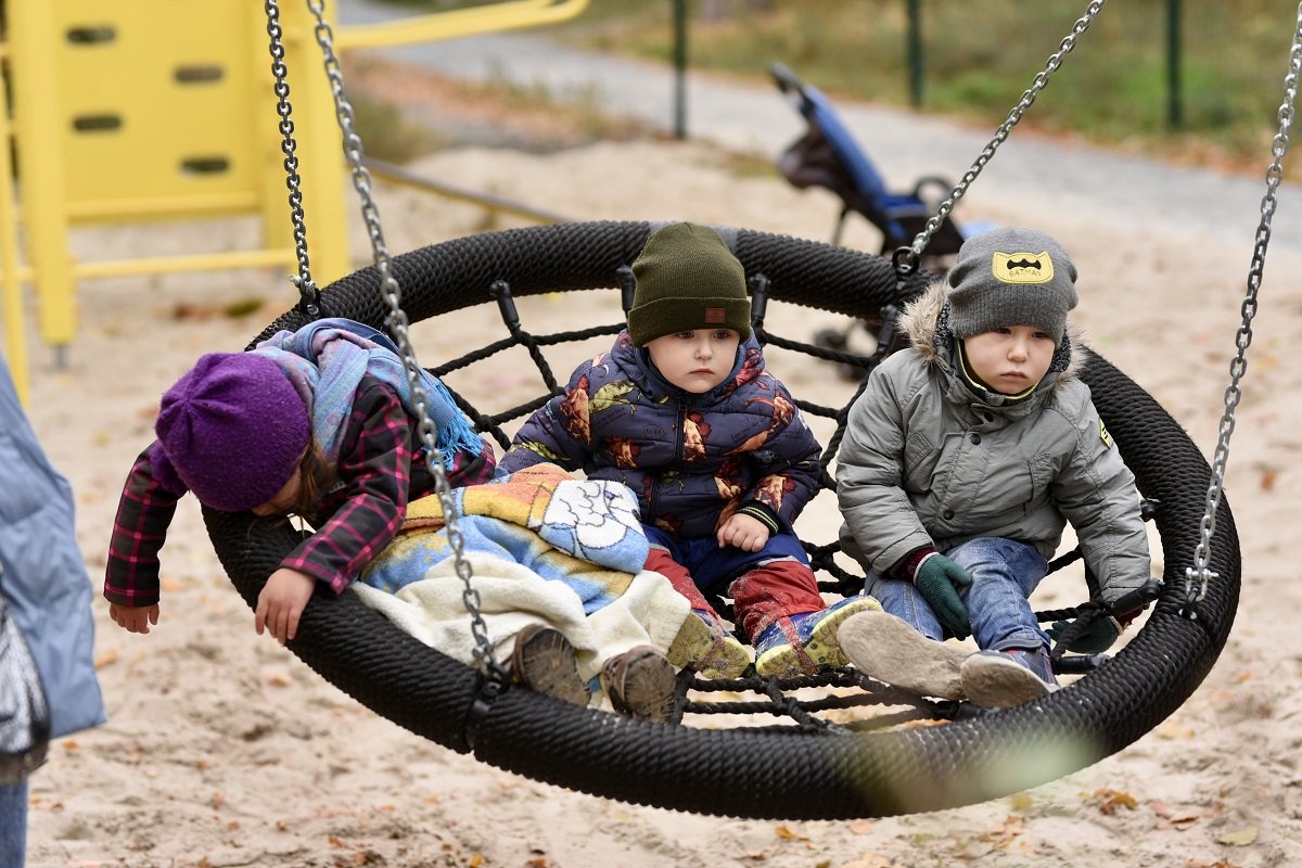 Небольшой инклюзивный сквер оборудовали на жилмассиве Клочко-6 2