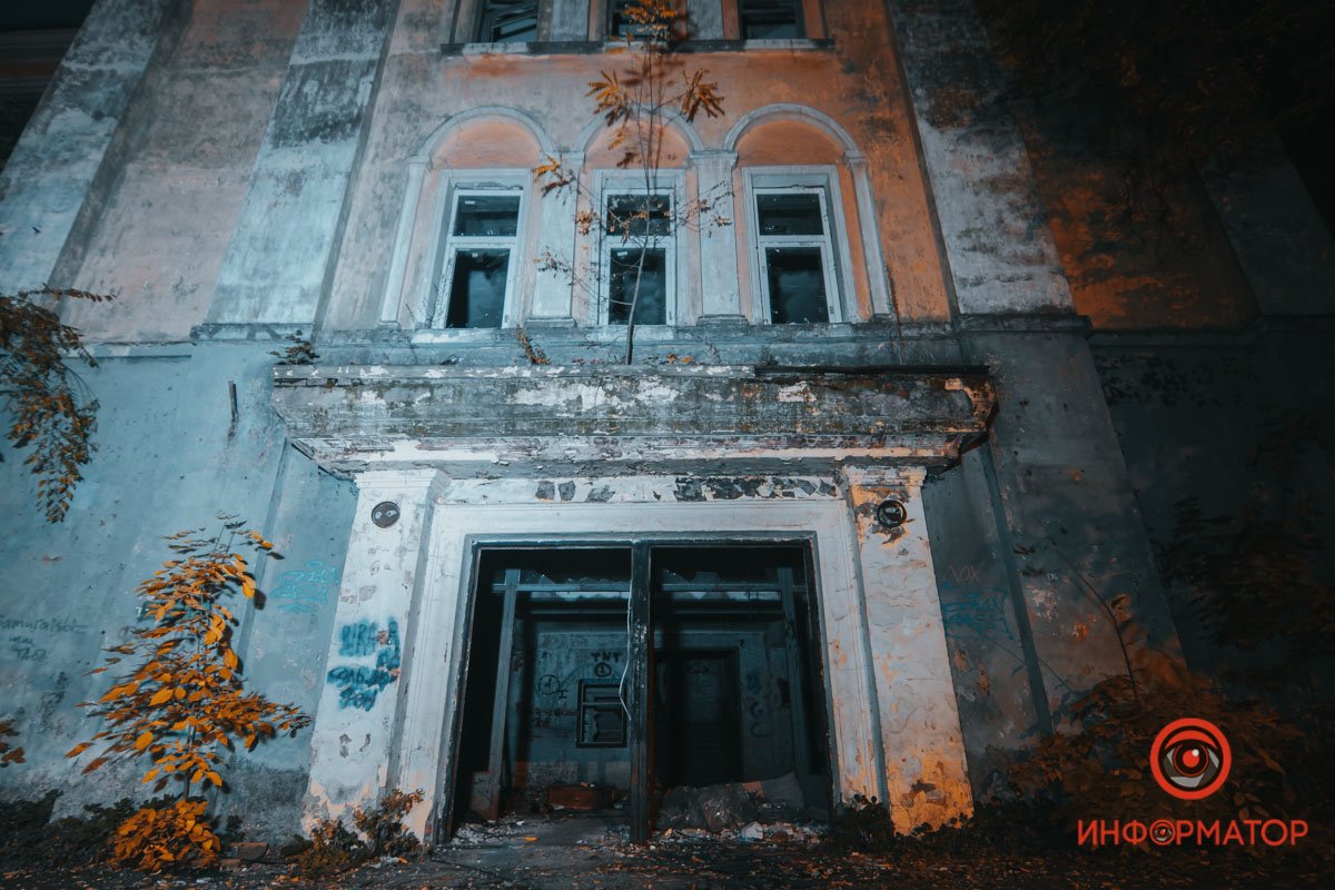 Посторонним вход воспрещен или добро пожаловать? 