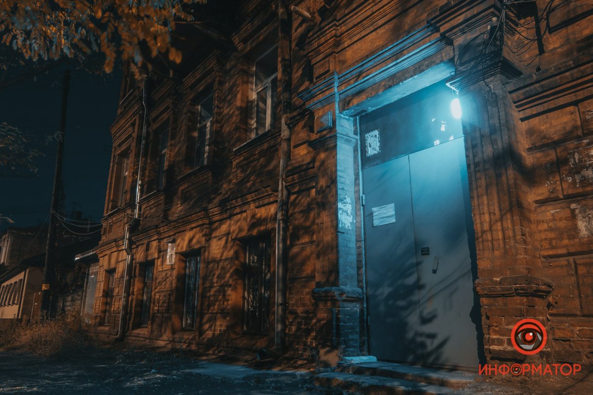 Живущие в этом доме люди, наверняка, знают об истории улицы