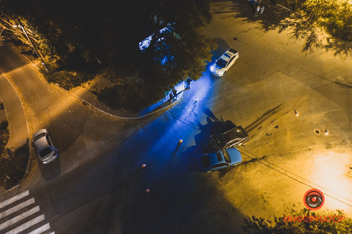 Авария случилась примерно в 23:15 на пересечении Воронежской и Репина