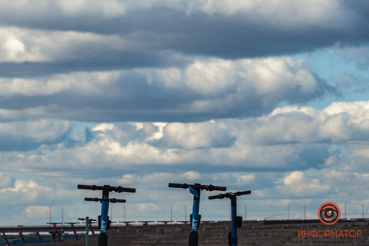 Самокаты под цвет неба