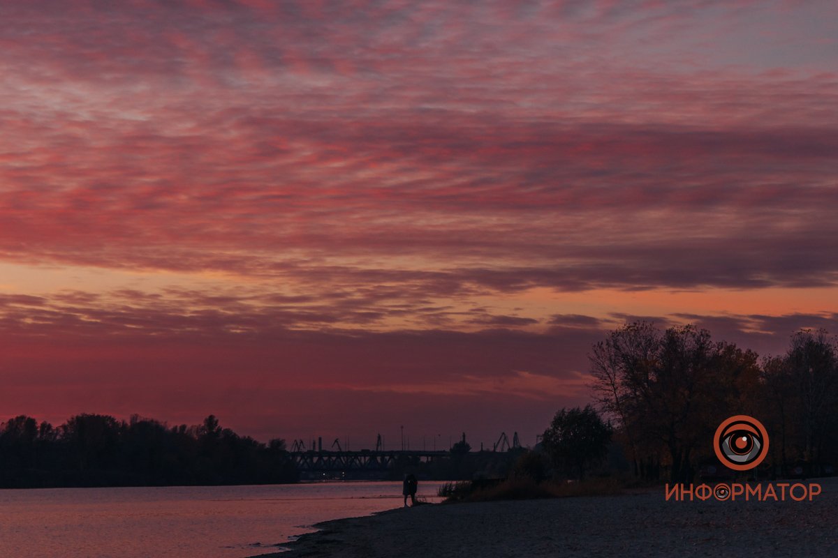 Или чернь ночных одежд
