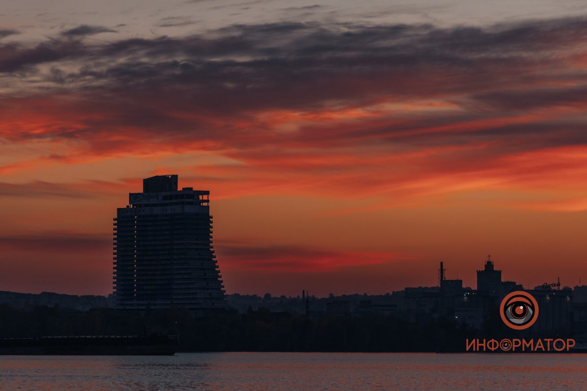 Растворяясь в закатной мгле