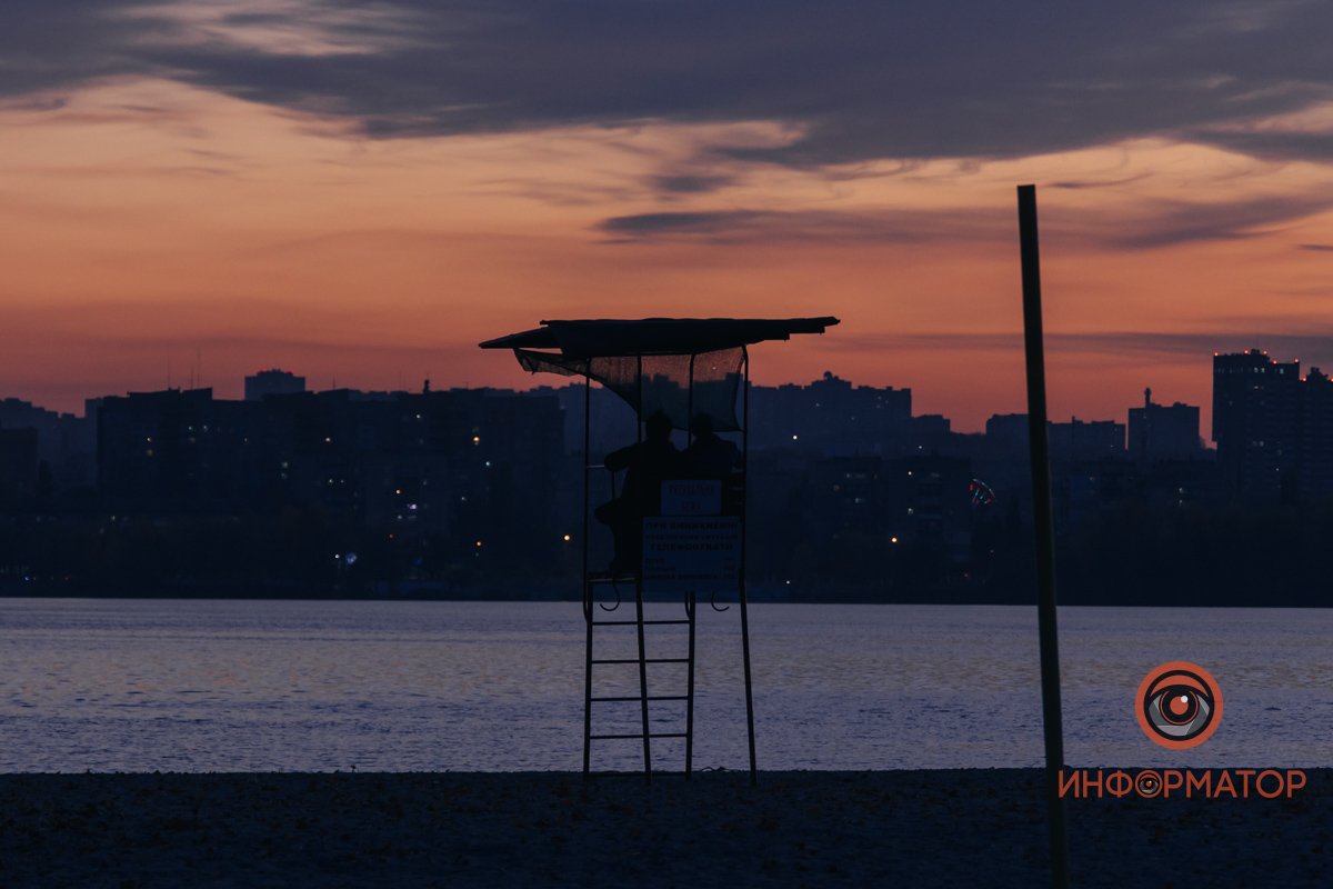 Как небо сходится с водой!