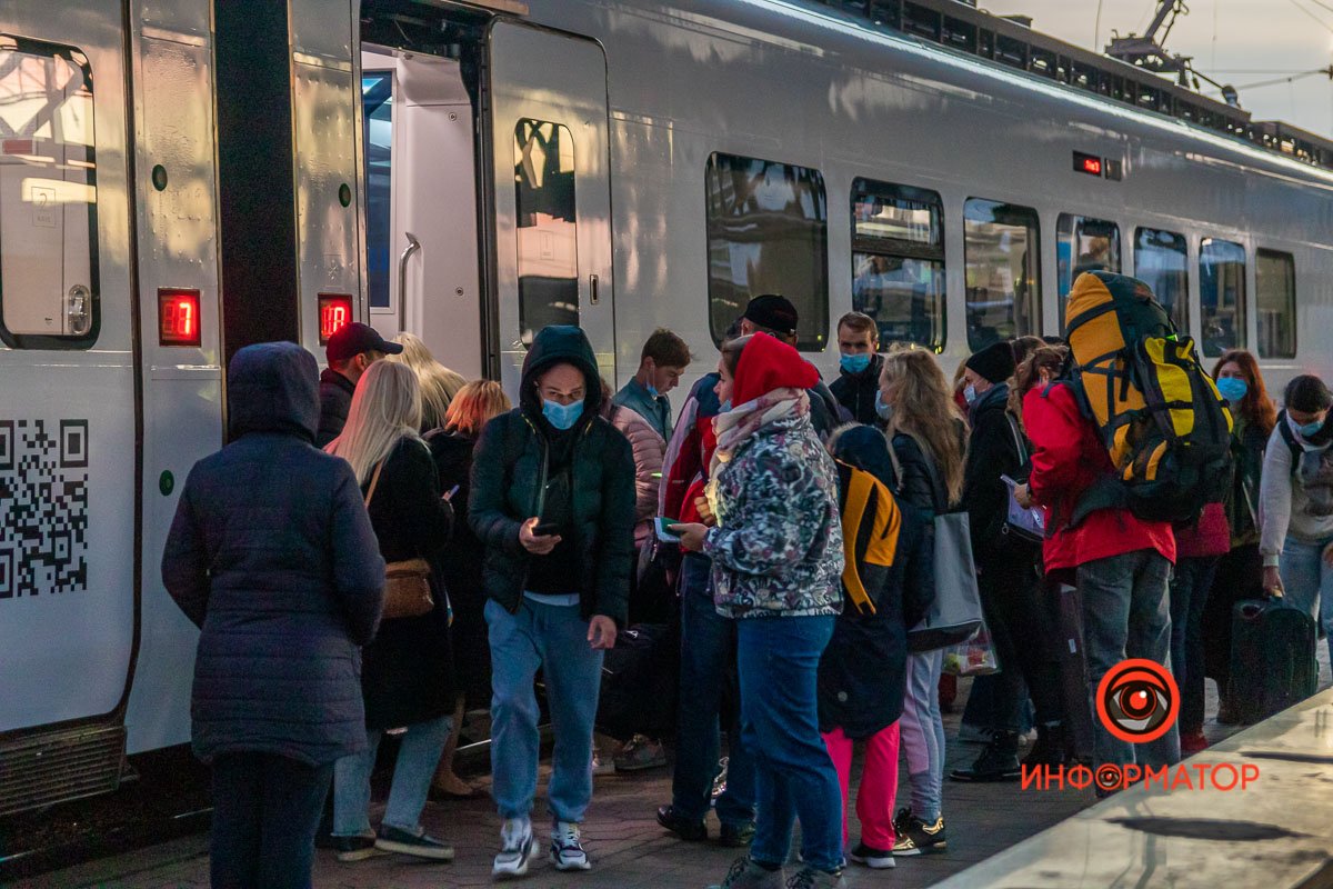 Пассажирам следует придерживаться масочного режима 