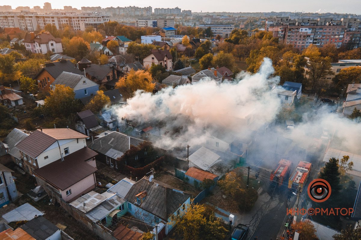 Дым окутал улицу