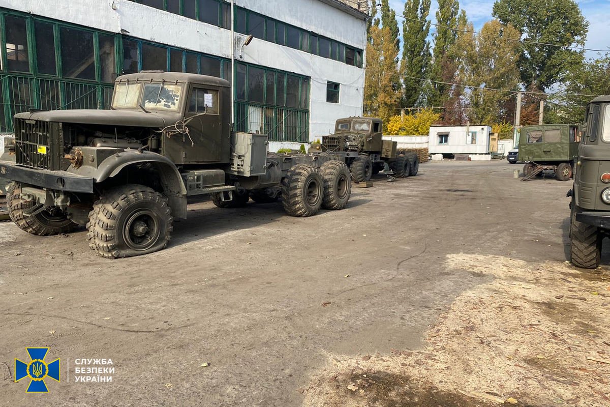 В Днепропетровской области группировка наживалась на ремонте военной техники