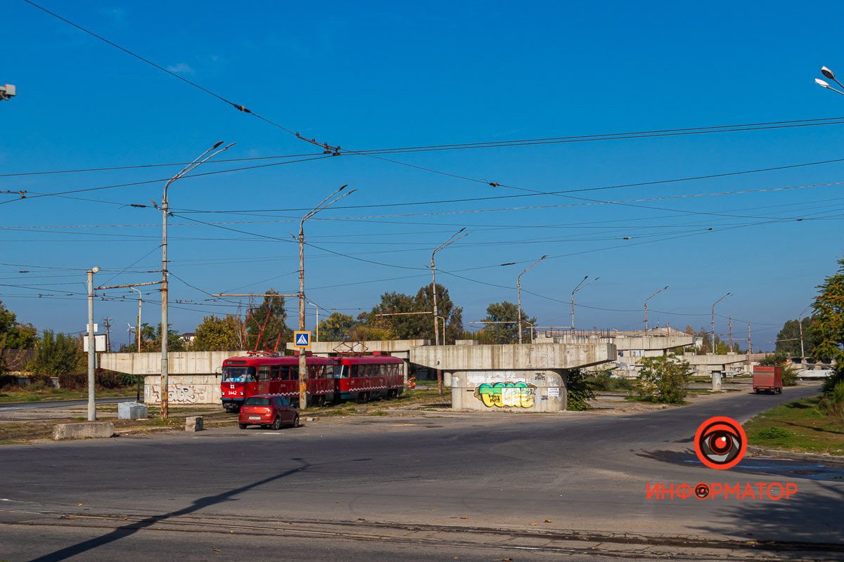 Со стороны проспекта Свободы Со стороны проспекта Свободы