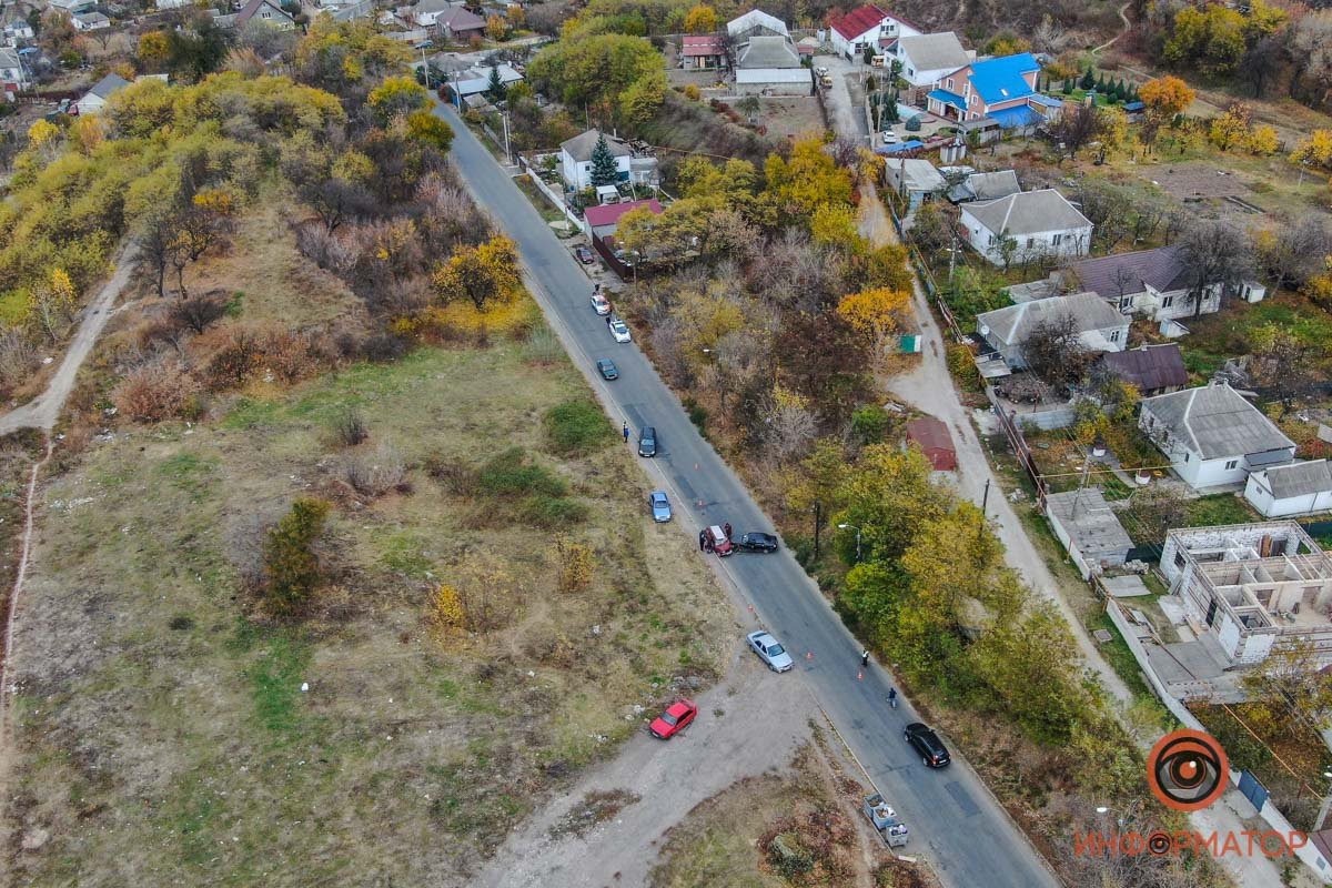 На месте работала полиция