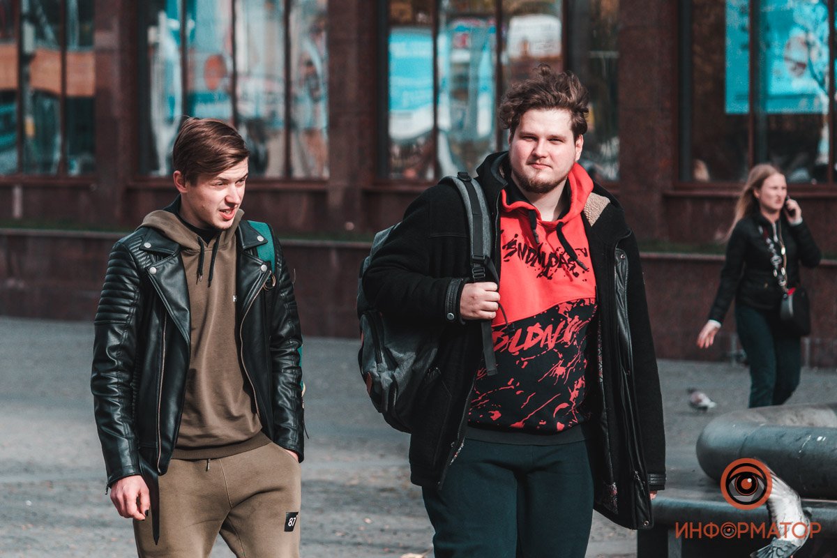 Голубь тоже хочет фото на аватарку