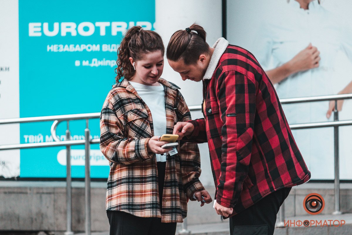 Я не ревнивый, но дай-ка я ему отвечу