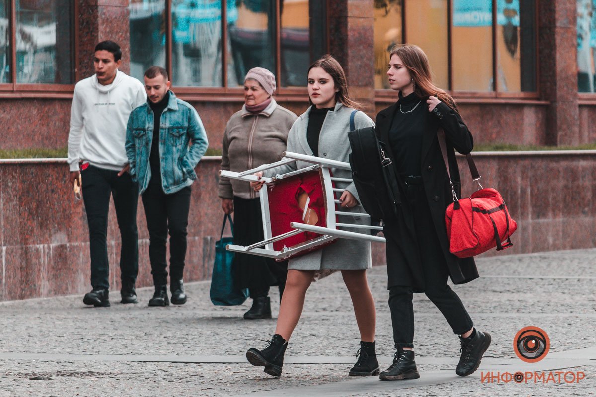 Чтобы в километровой очереди на маршрутку можно было присесть
