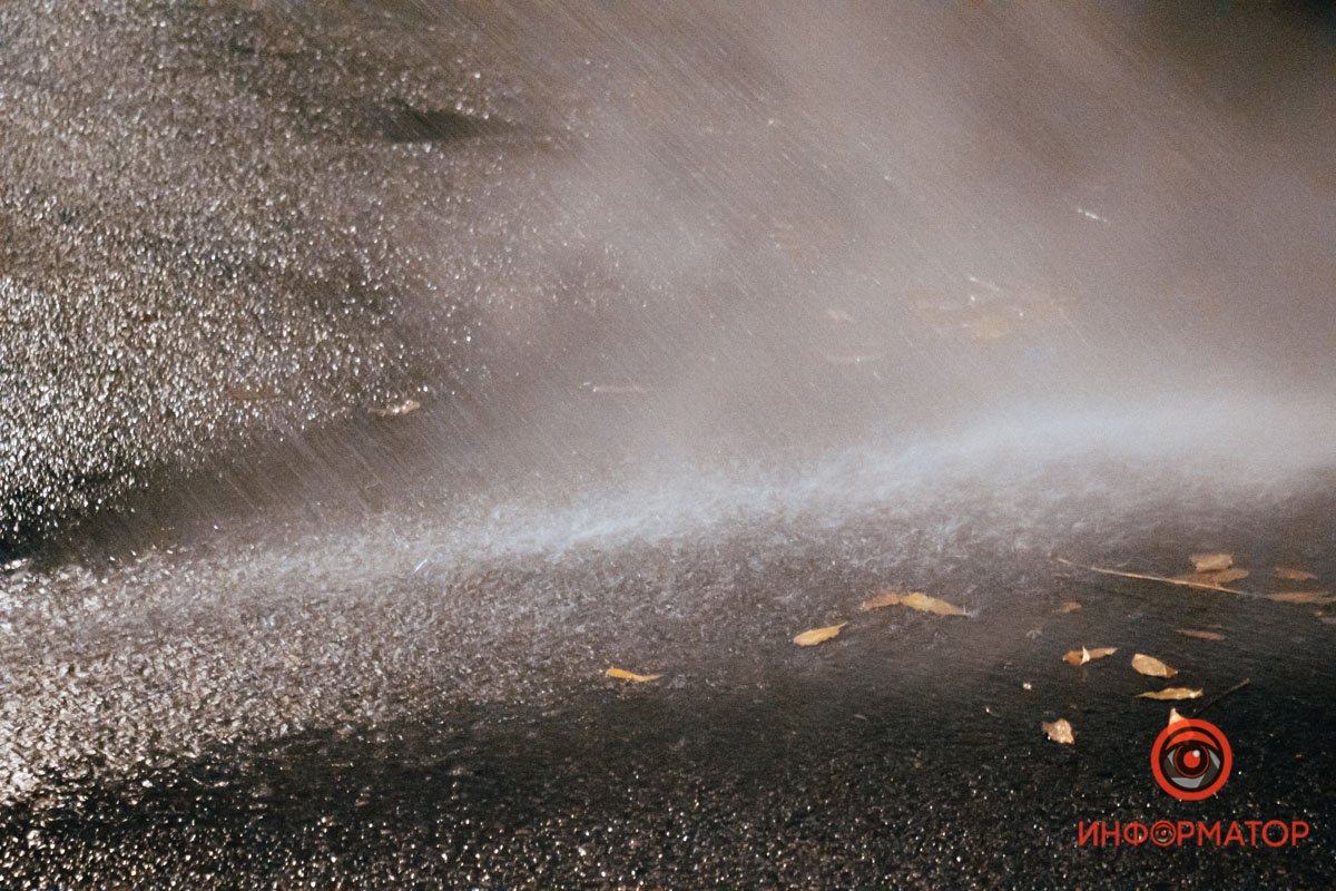 На месте работали сотрудники аварийной службы