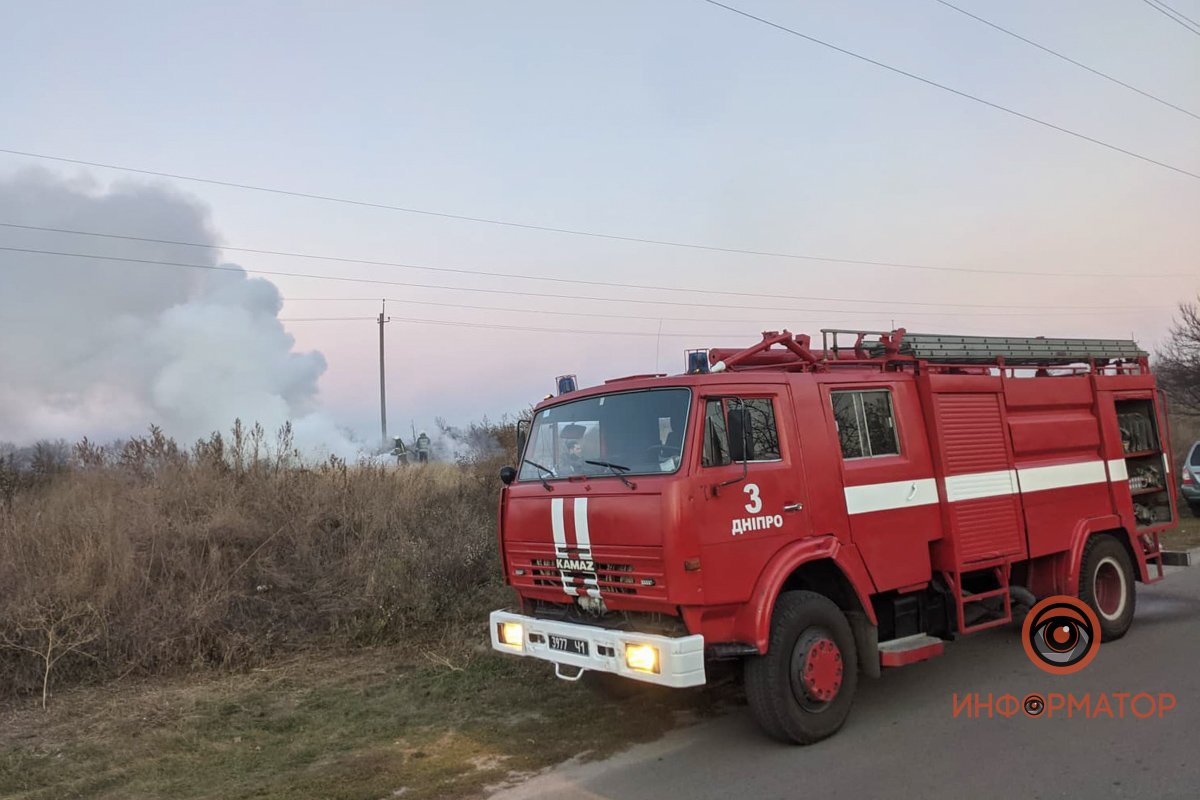 Дым окутал округу