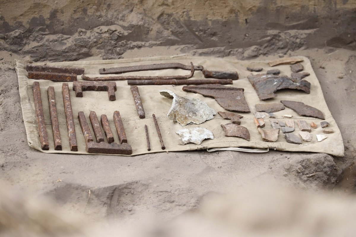 Работы ведут в АНД районе, на территории бывшего Ломовского плацдарма Работы ведут в АНД районе, на территории бывшего Ломовского плацдарма