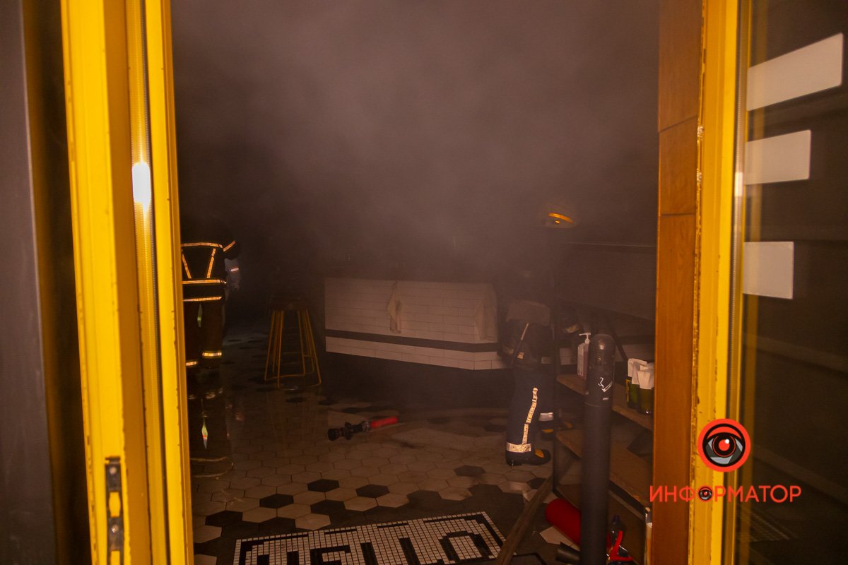 Ресторан был закрыт - посетителей не было Ресторан был закрыт - посетителей не было