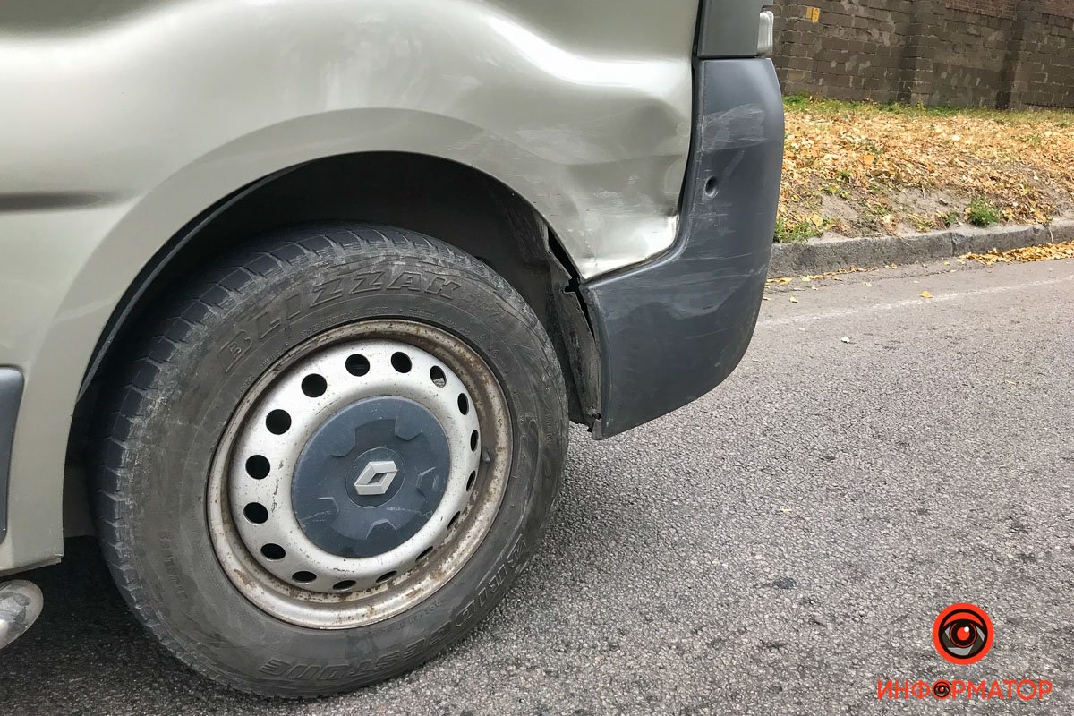 Незначительные повреждения Renault 