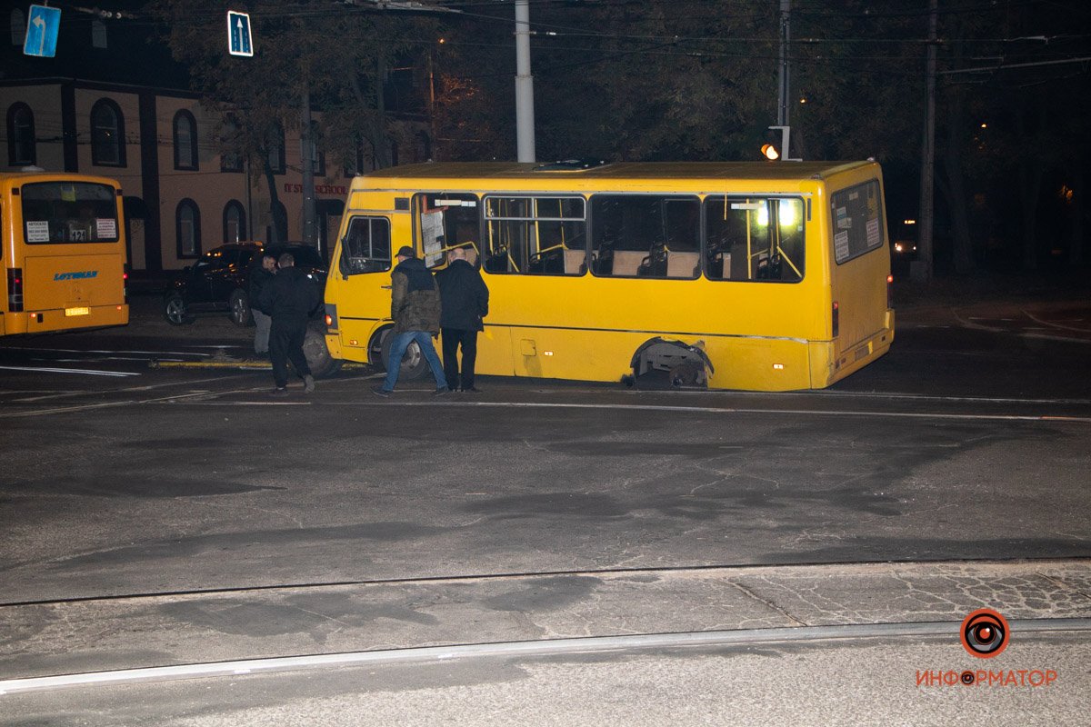 Перекресток Пушкина и Шмидта Перекресток Пушкина и Шмидта