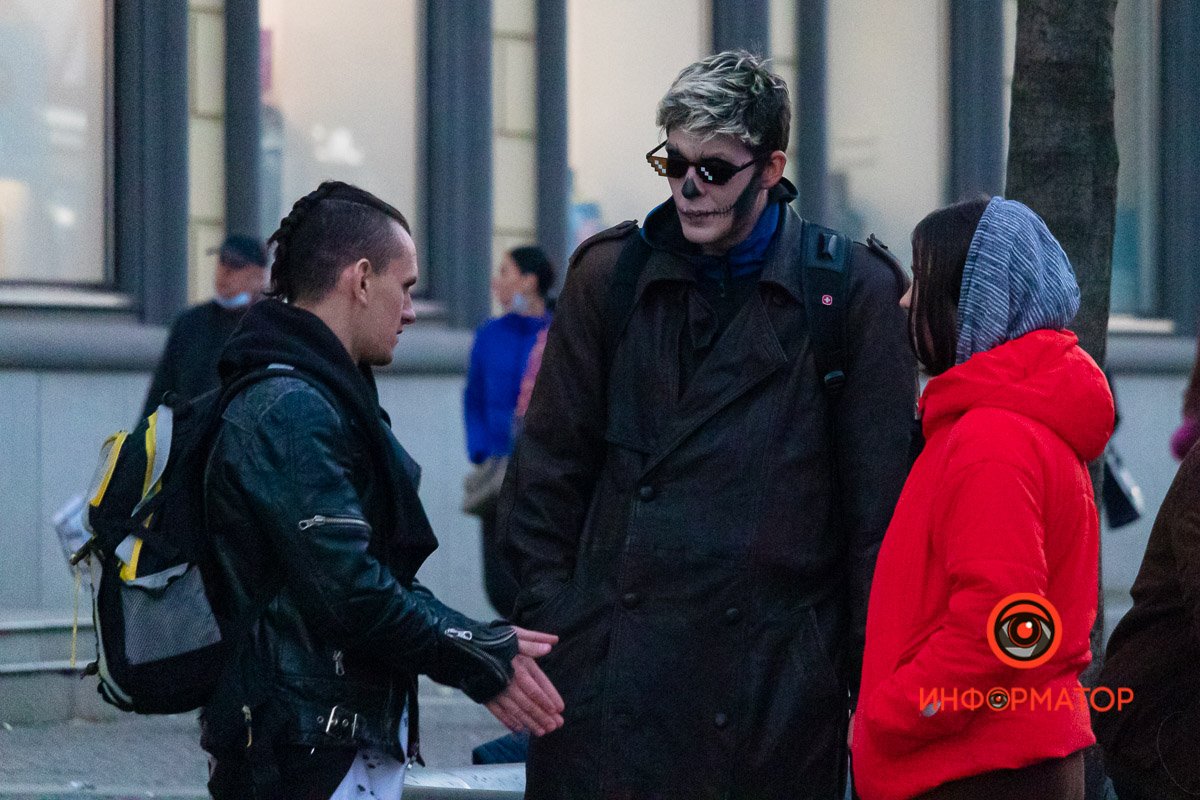 Заключают сделку