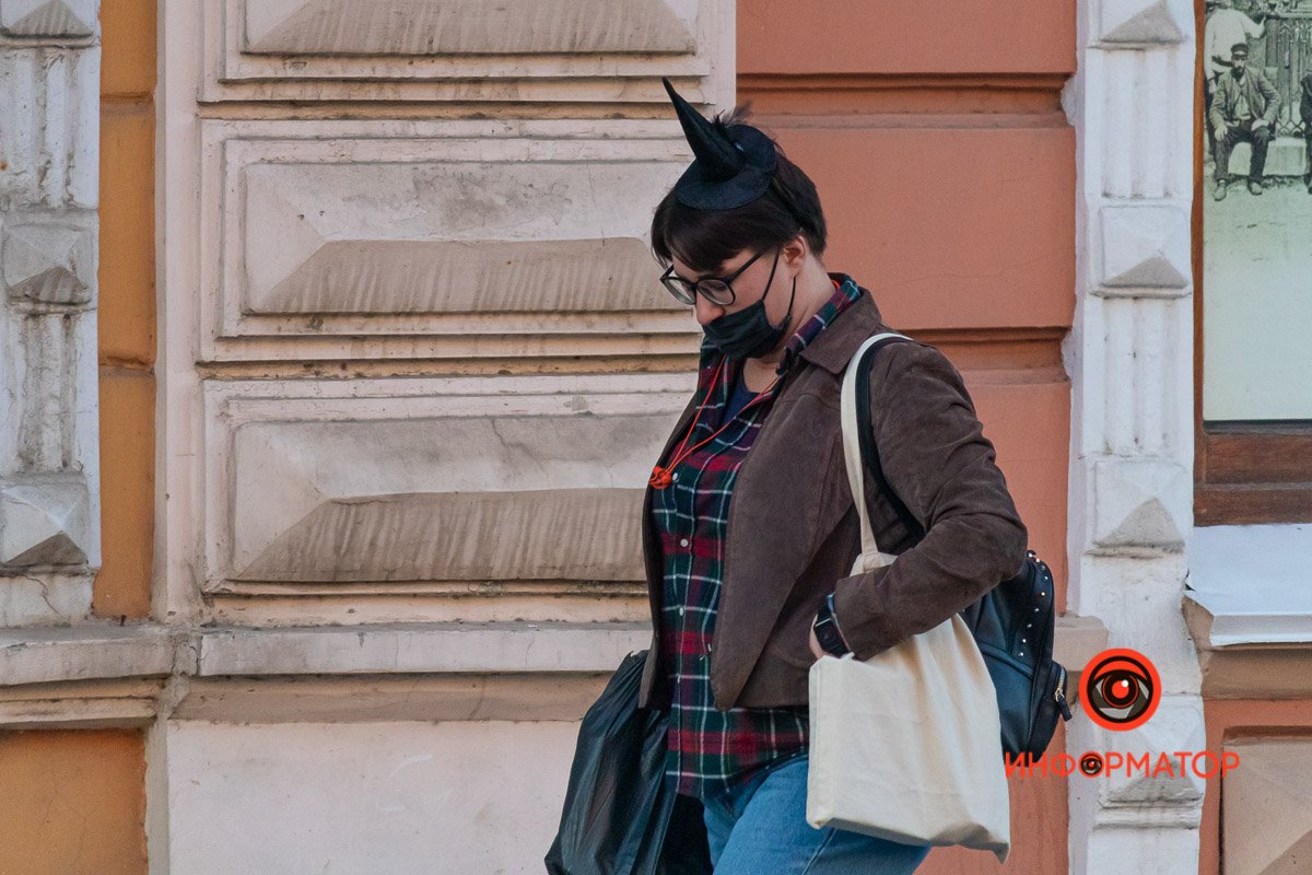 Какое б заклинание придумать...